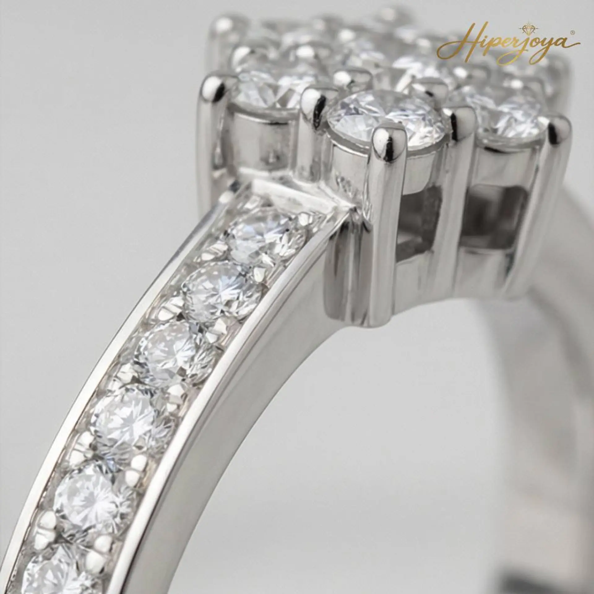 Anillo de compromiso 3