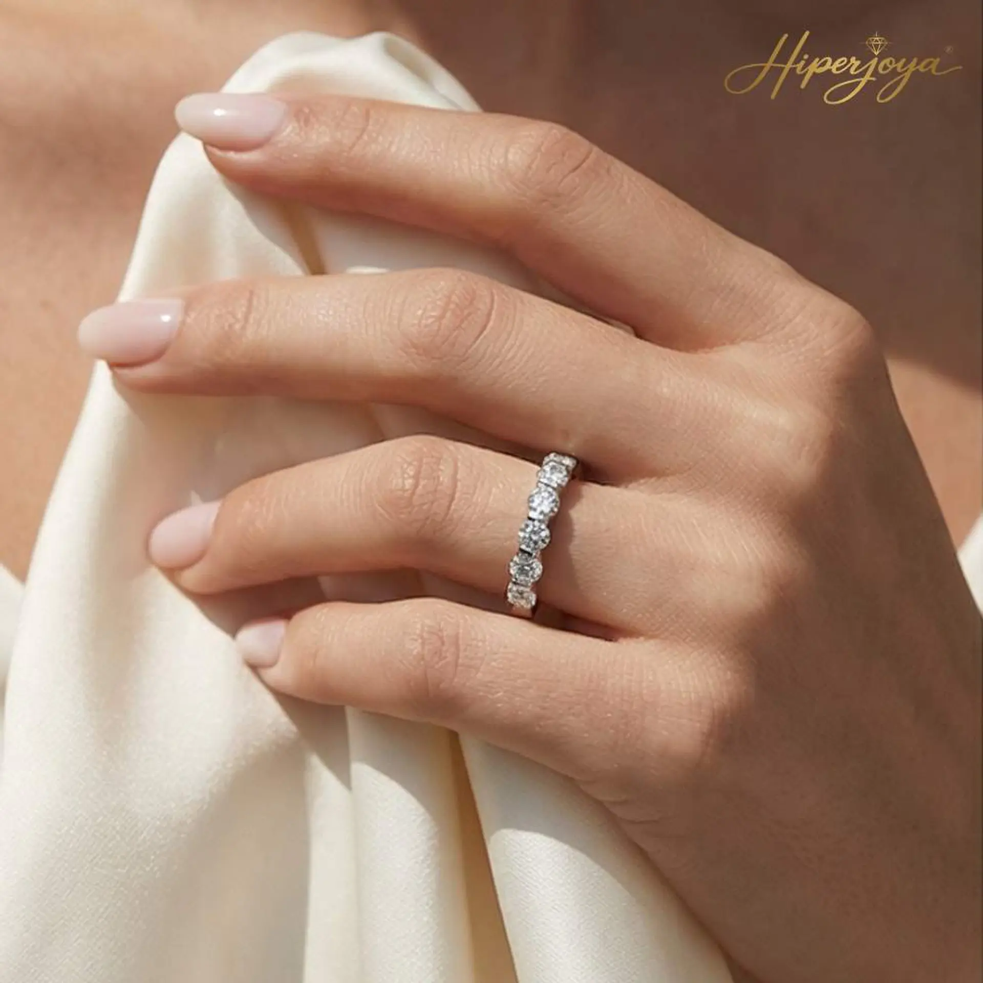 Anillo de compromiso 6
