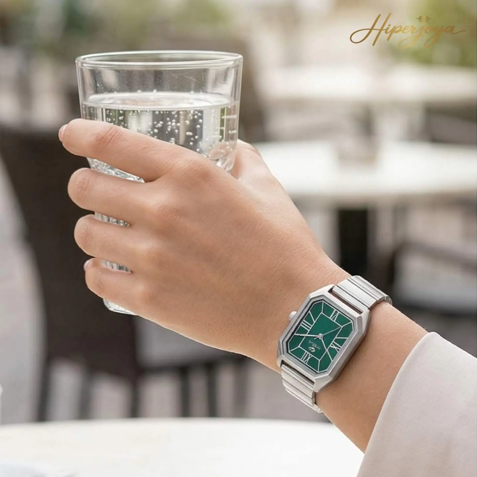 Reloj clásico para mujer  3