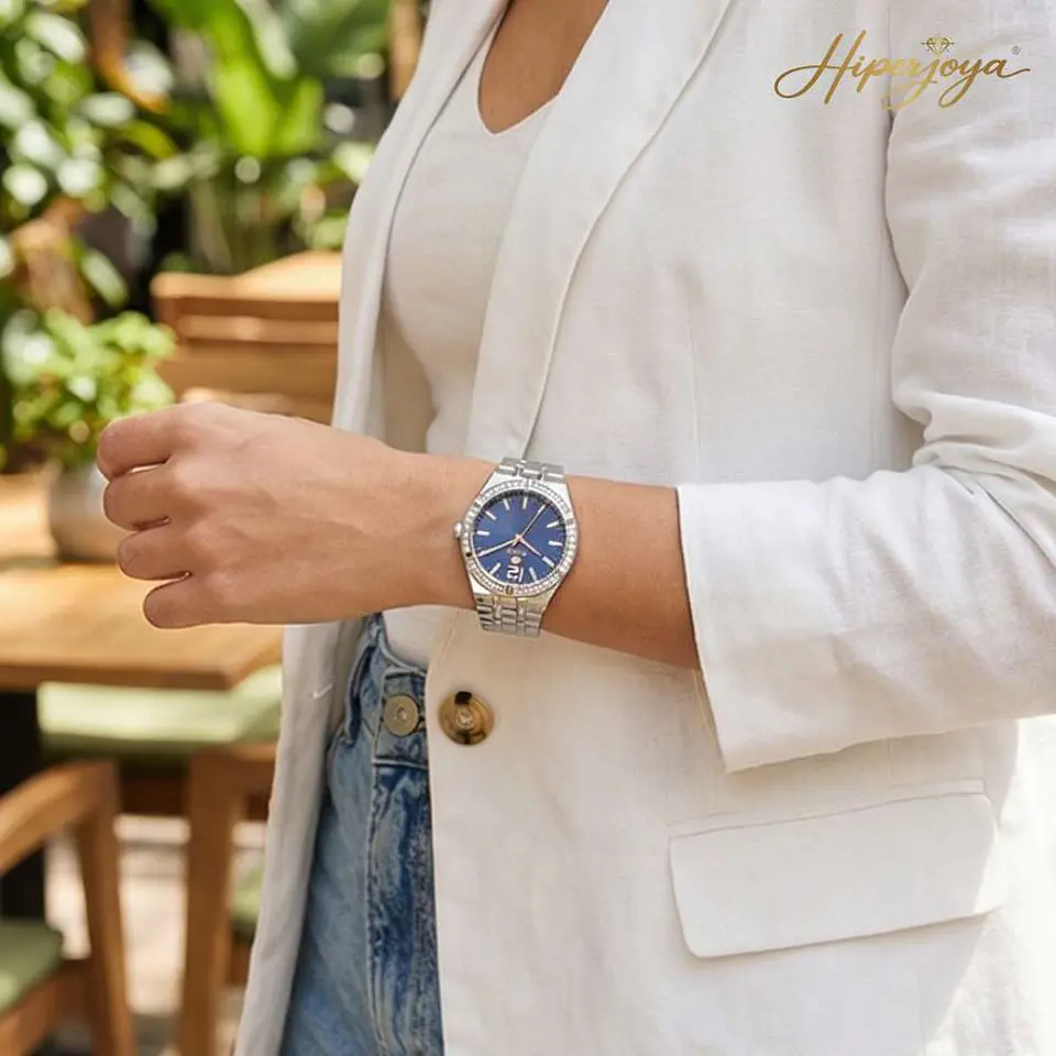 Reloj para mujer con esfera azul  4