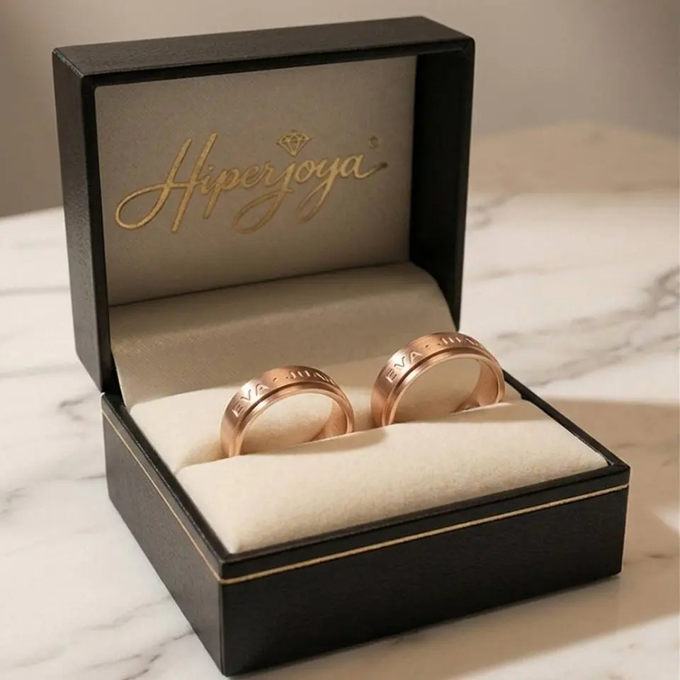 Alianza de oro rosa 18k con nombres 4