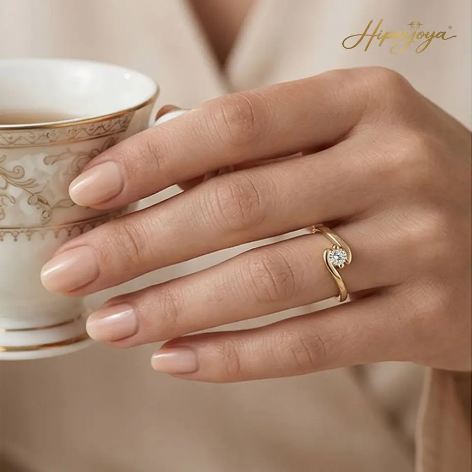 Anillo de mujer compromiso Oro 18k  2