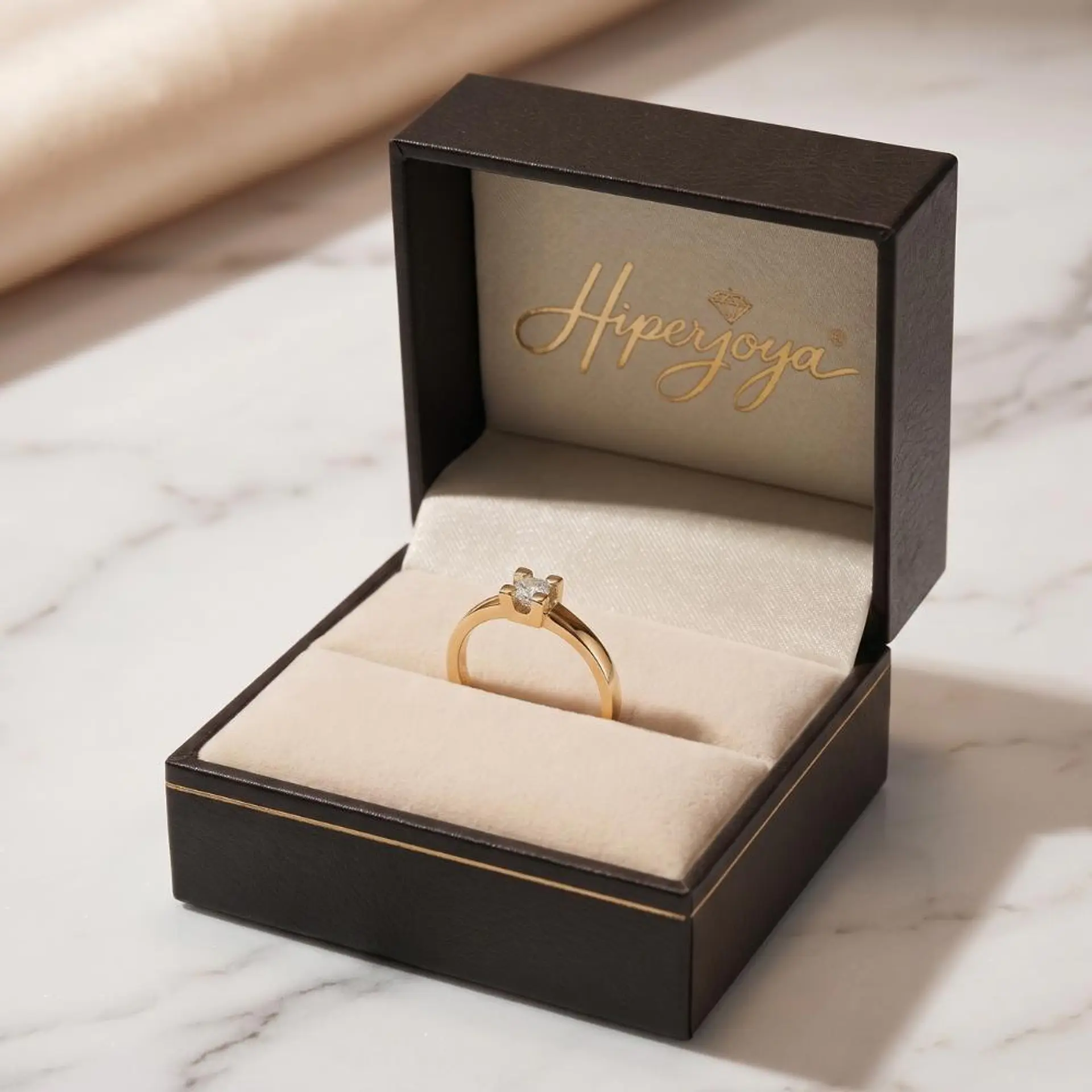 Anillo de mujer para pedida de mano Oro 18k  5