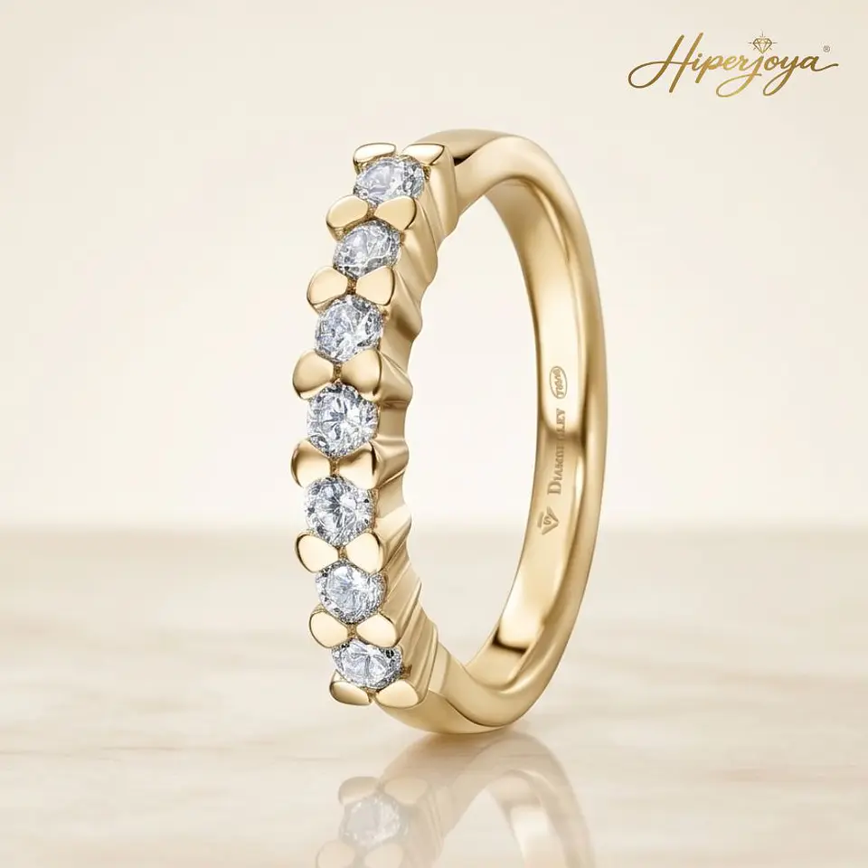 Anillo de compromiso Oro 18k con diamantes  4