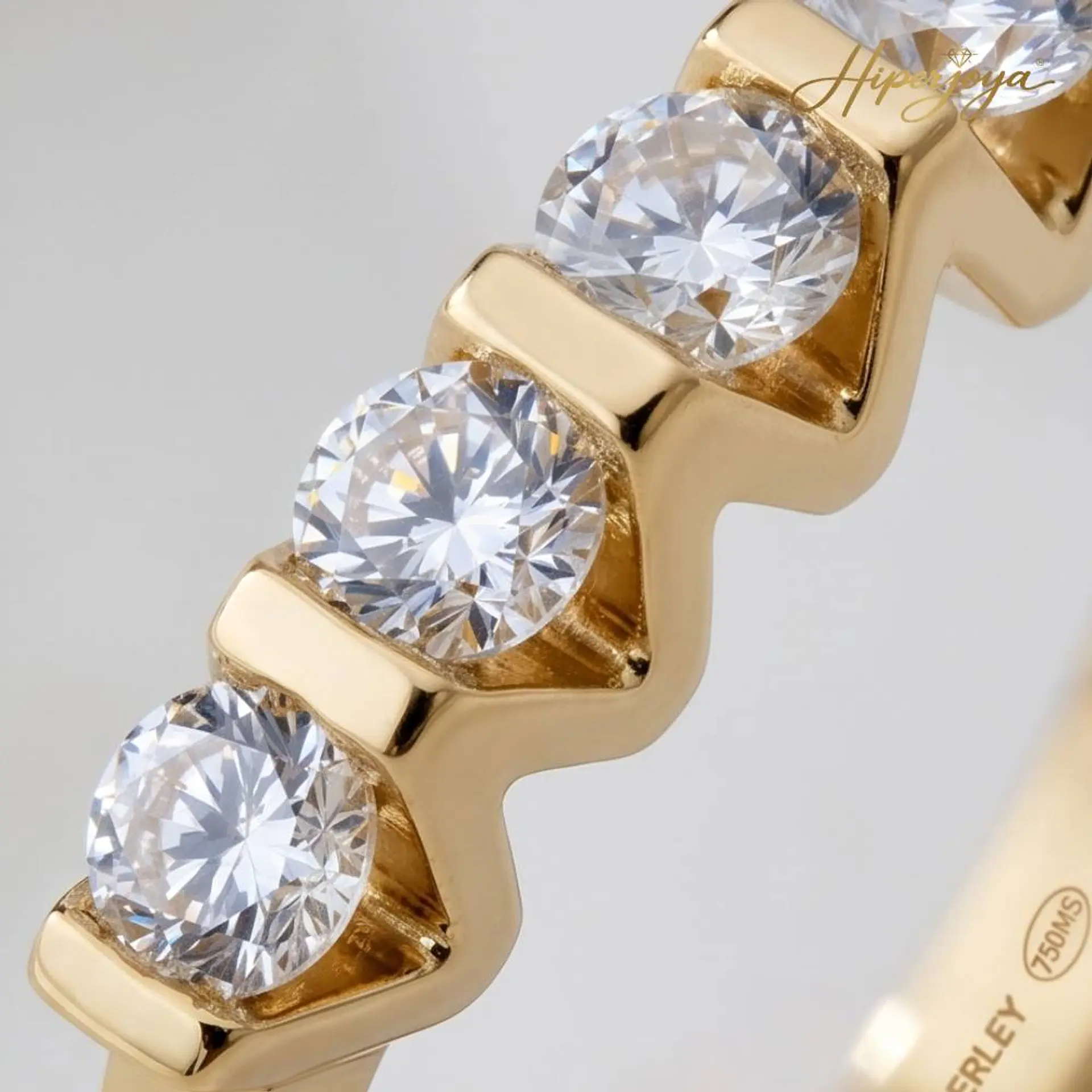 Anillo para mujer de Oro amarillo 18k con diamantes  3