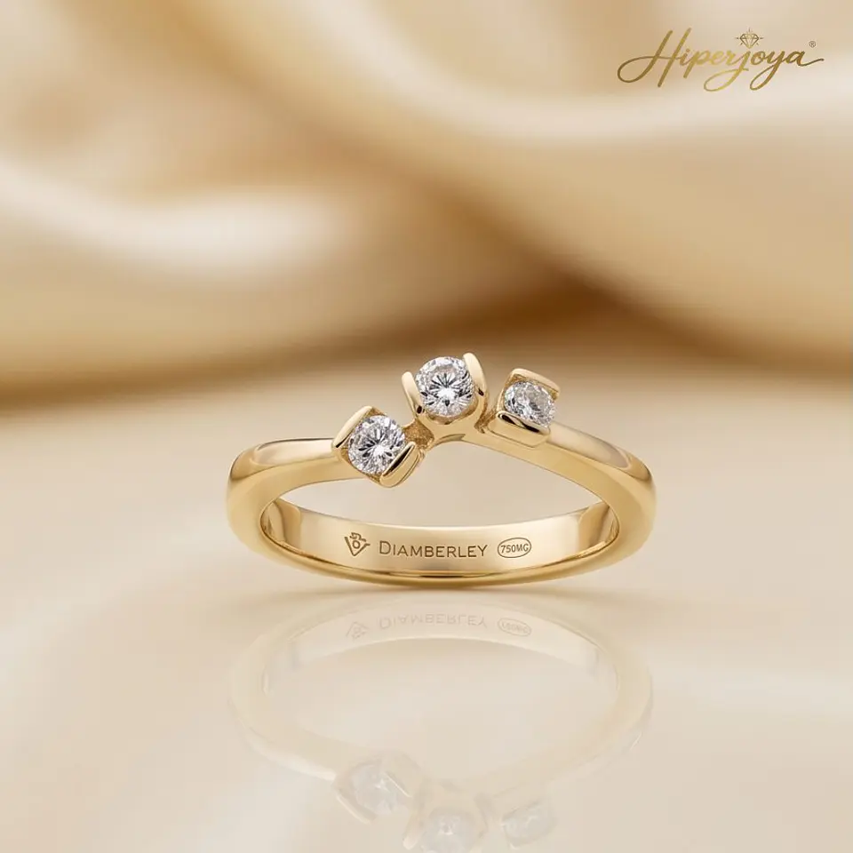 Anillo de compromiso con diamantes  4