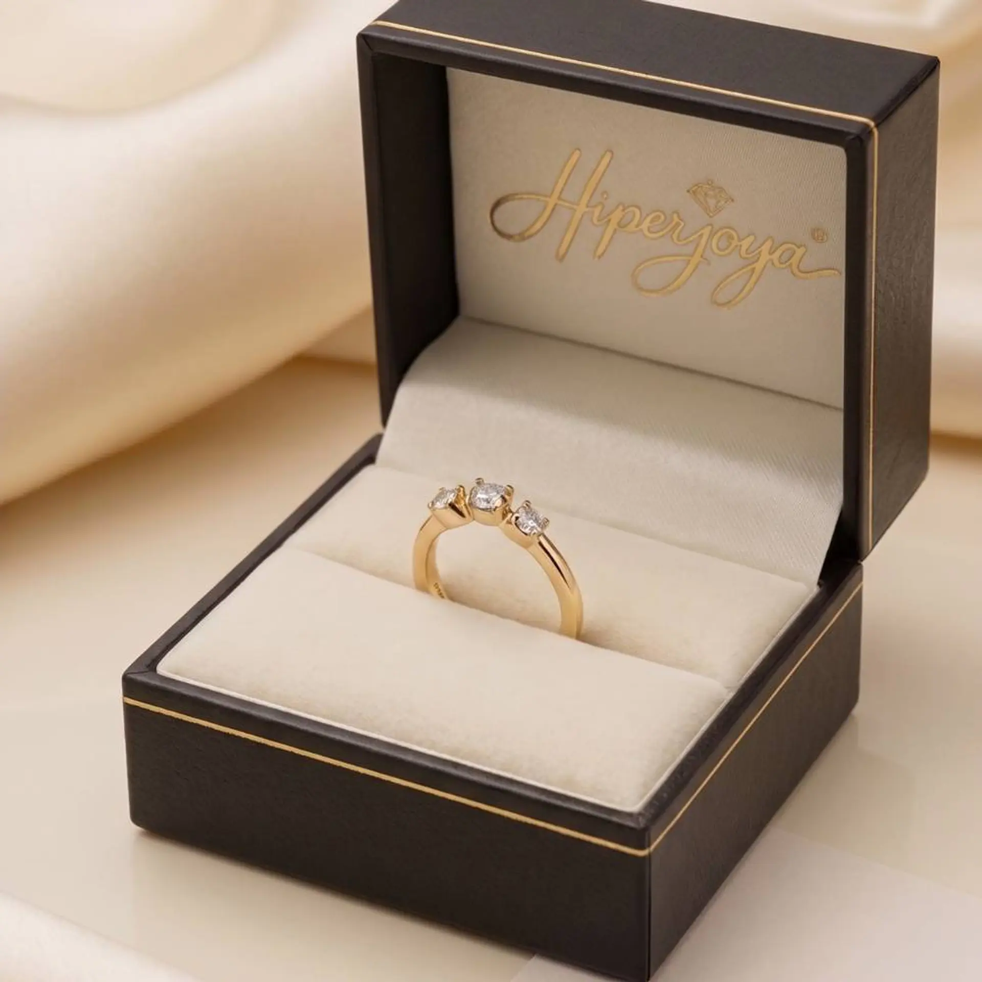 Anillo de compromiso con diamantes  5