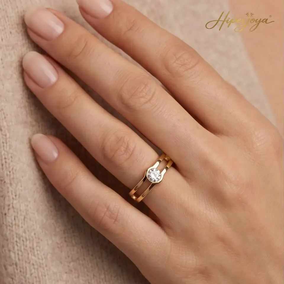 Anillo de Oro 18k con diamante 2