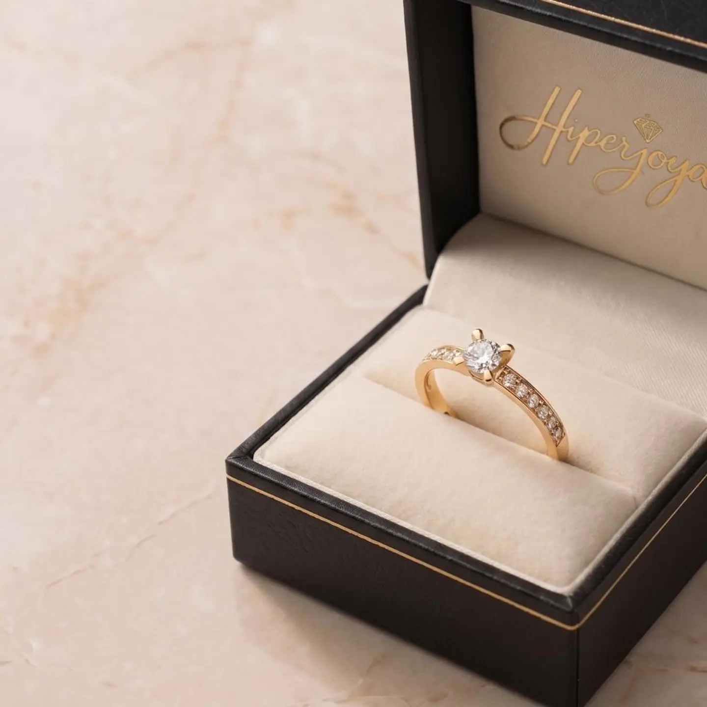 Anillo de Oro amarillo 18k pedida 6