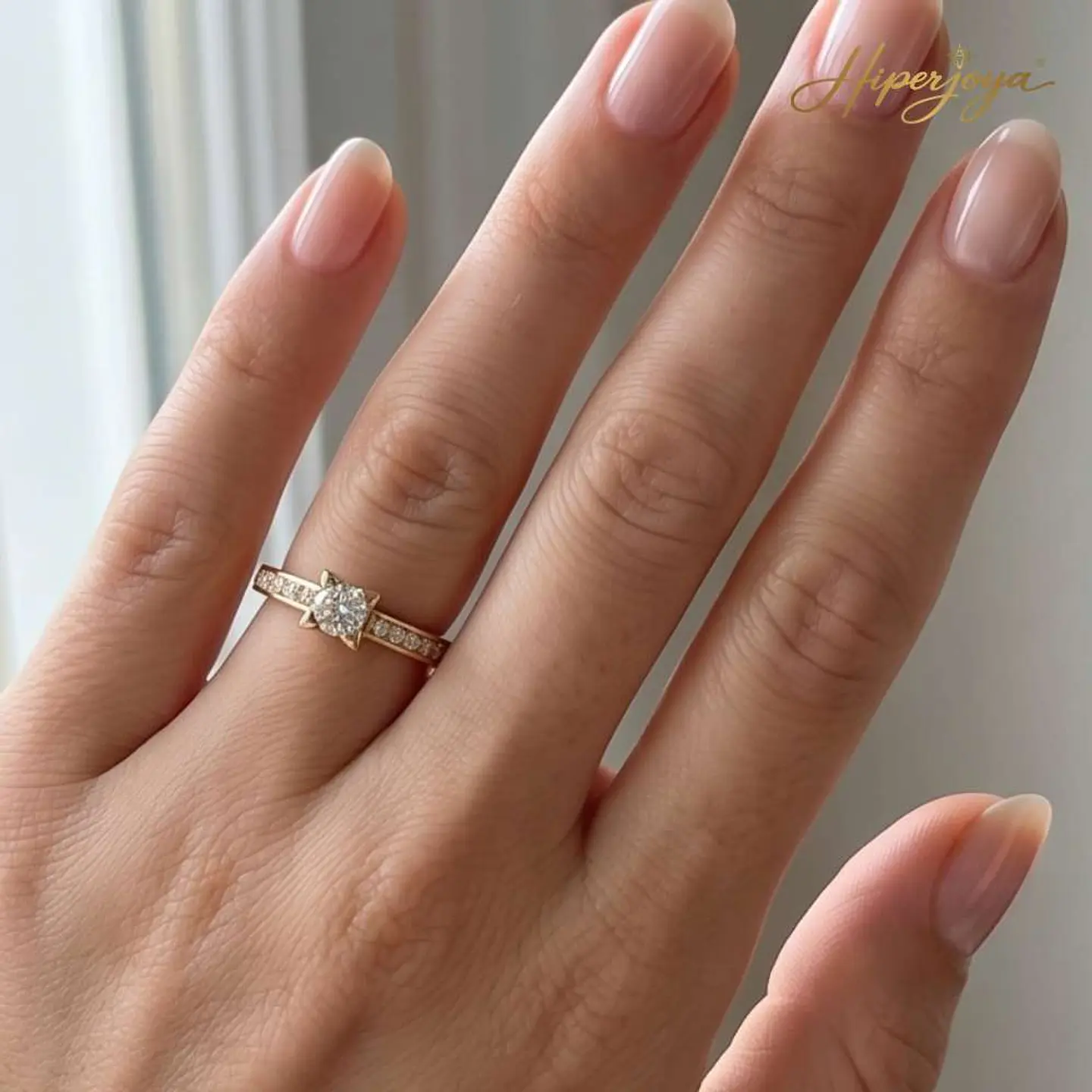 Anillo de Oro 18k amarillo y diamantes  2