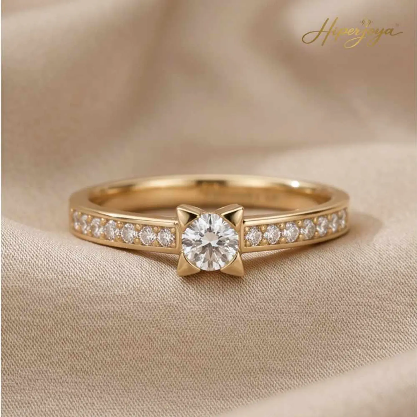 Anillo de Oro 18k amarillo y diamantes  4
