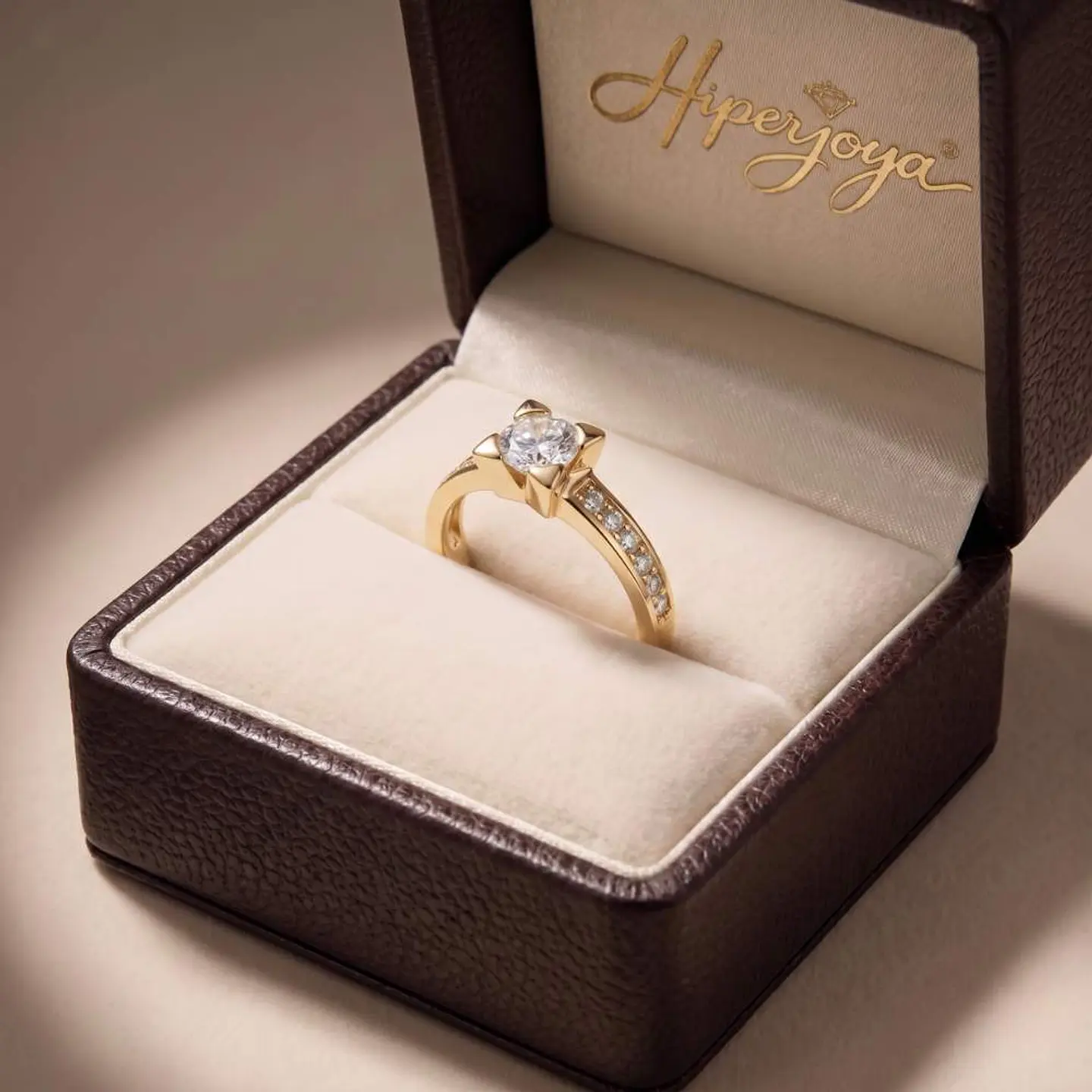 Anillo de Oro 18k amarillo y diamantes  6