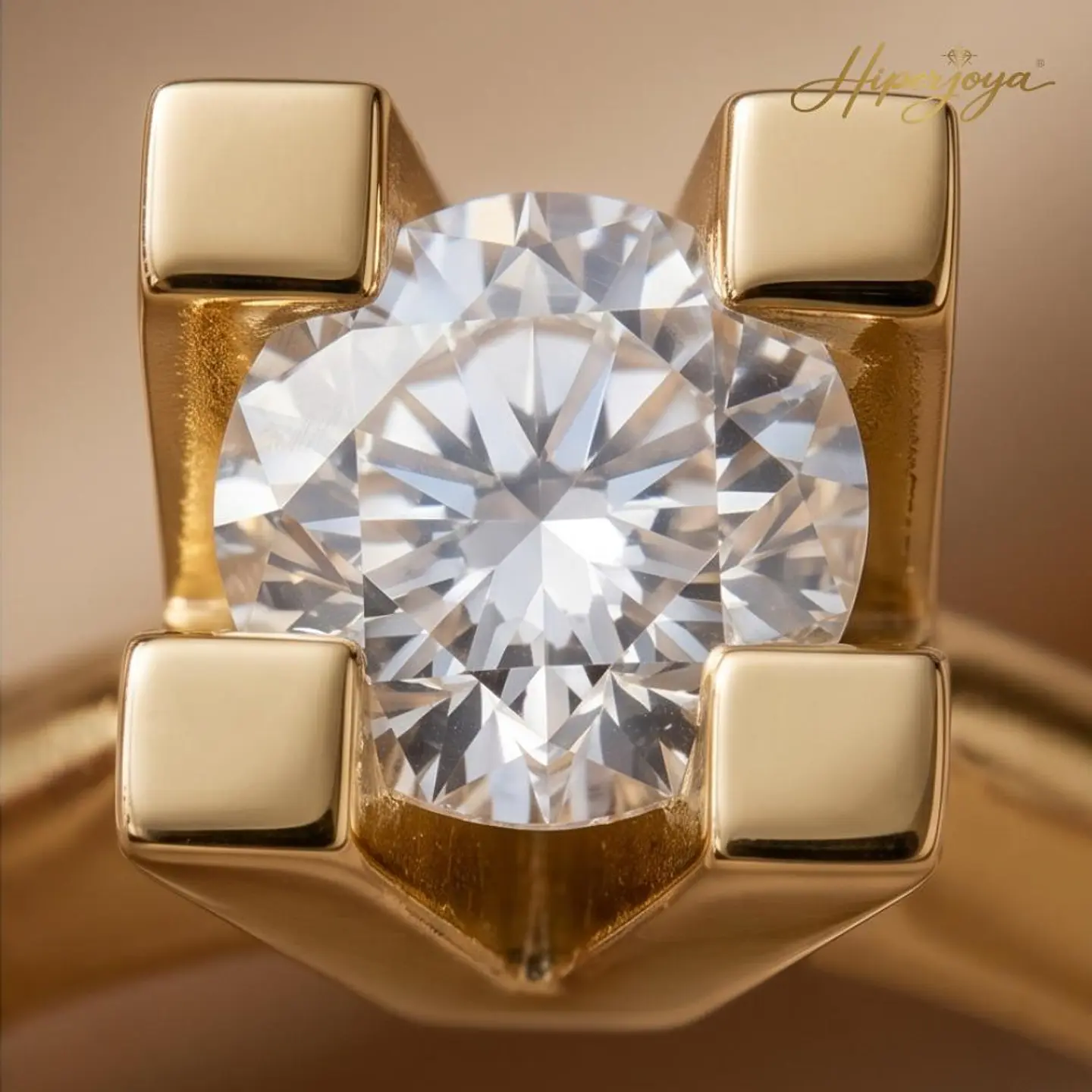 Anillo solitario con diamantes  3