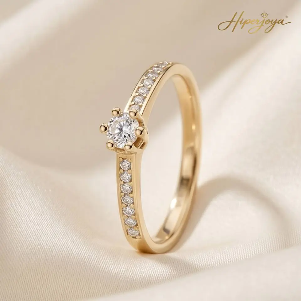 Anillo solitario para pedido de mano 4