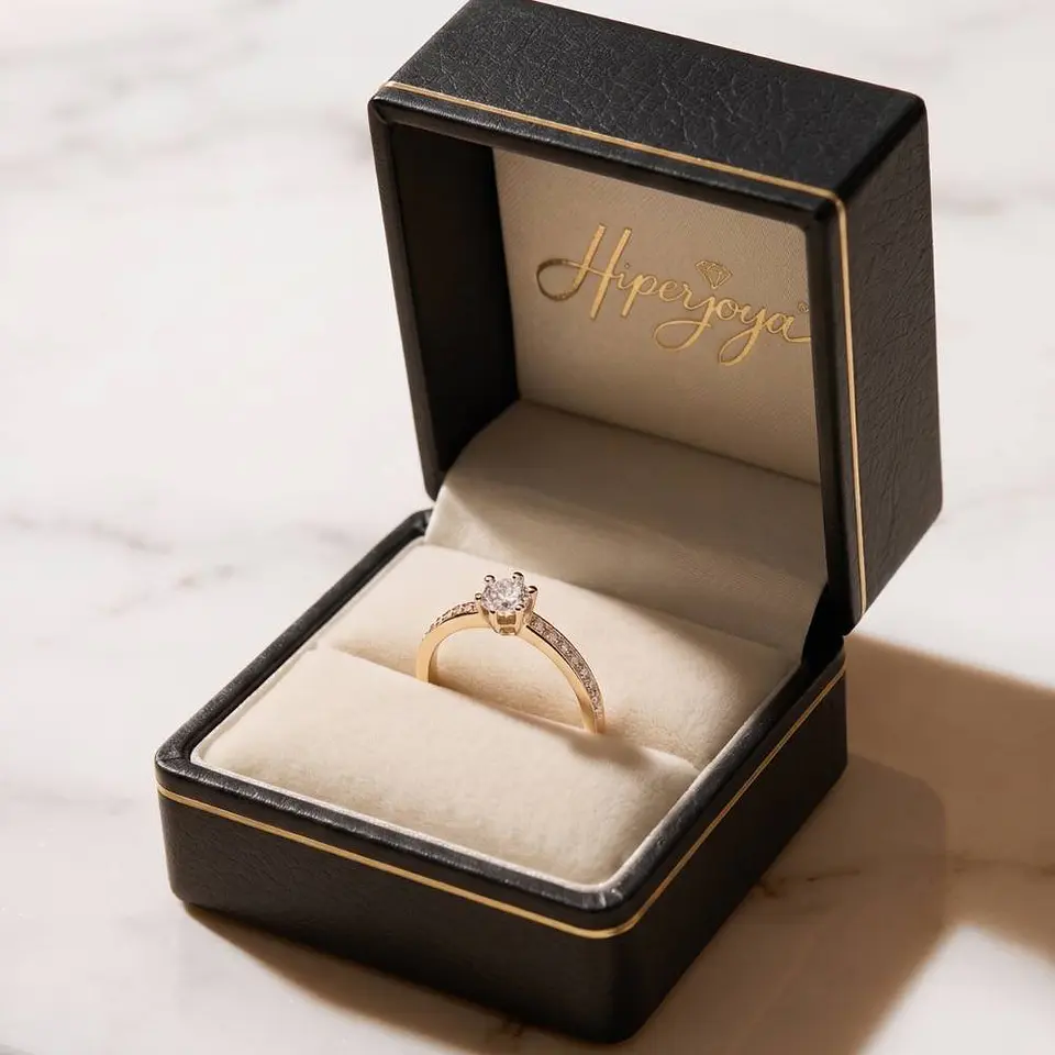 Anillo solitario para pedido de mano 5