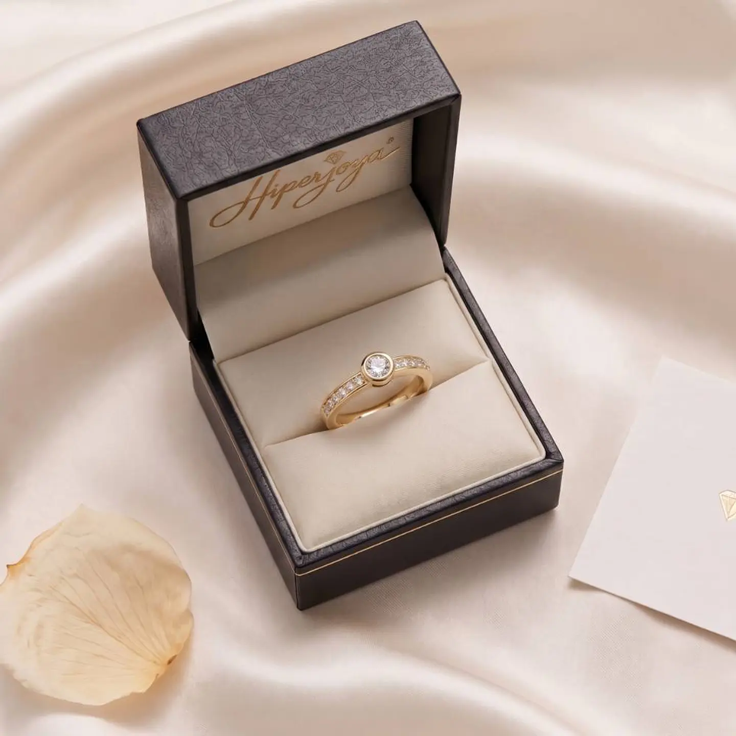 Anillo solitario de pedida  5