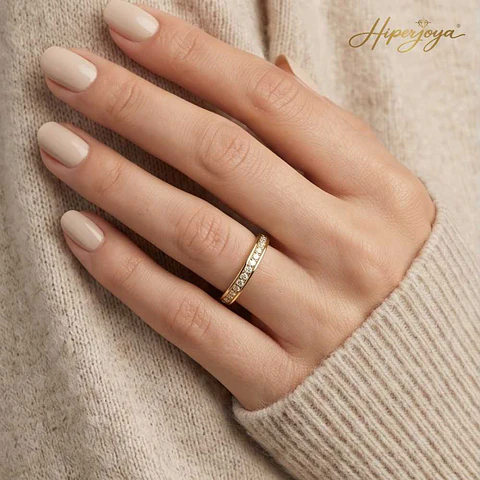Anillo solitario de Oro amarillo 18k