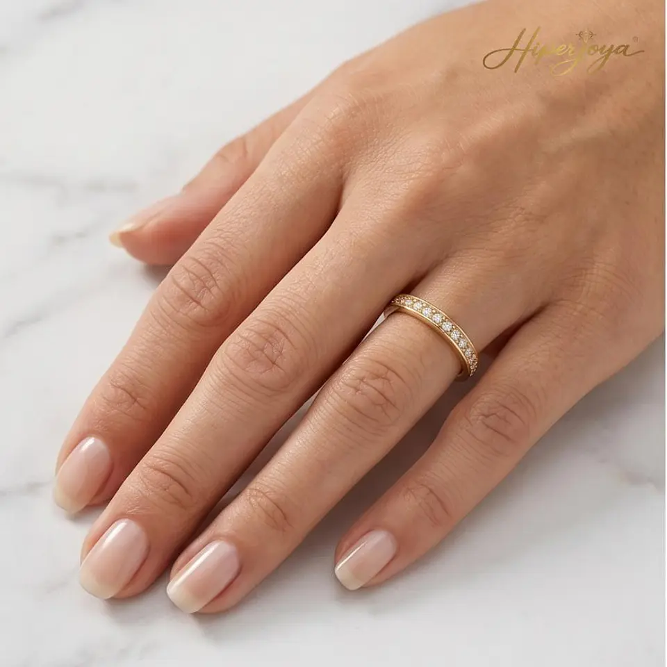 Anillo solitario para mujer en Oro amarillo 18k  2