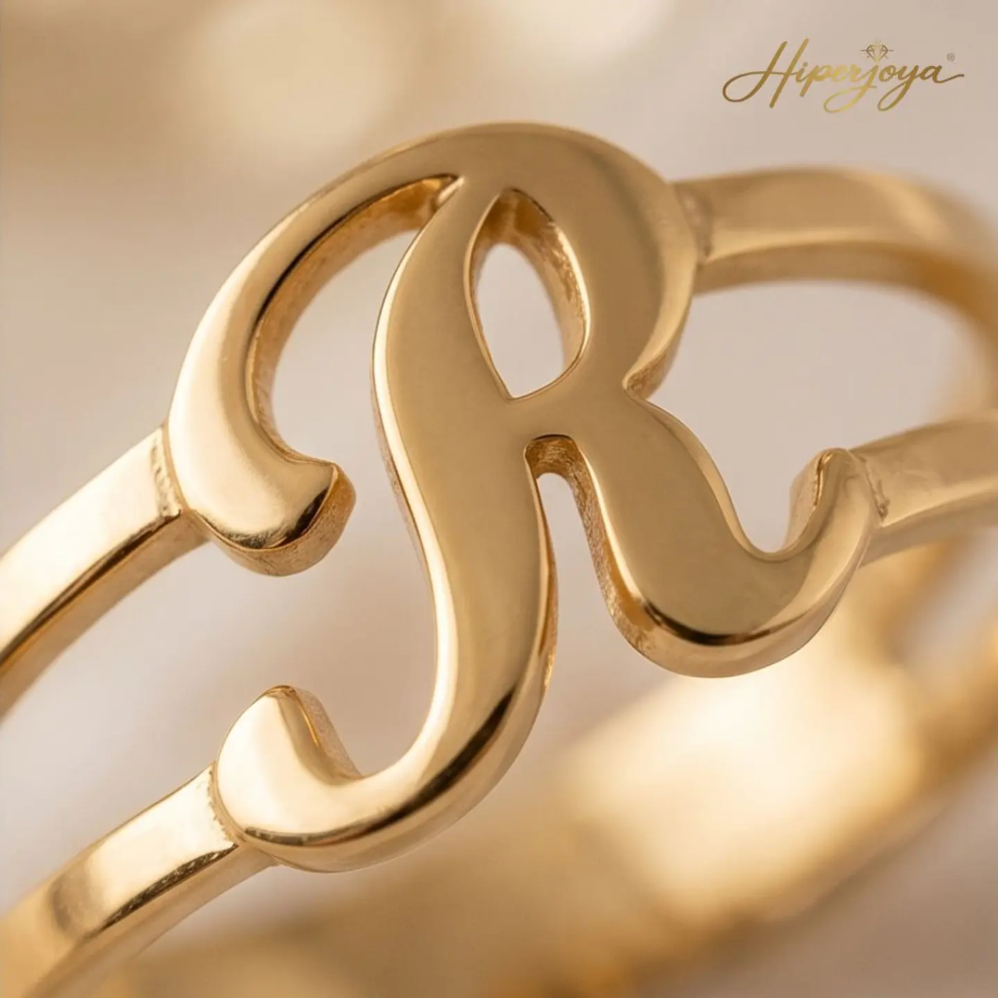 Anillo personalizado plata con baño de oro  3