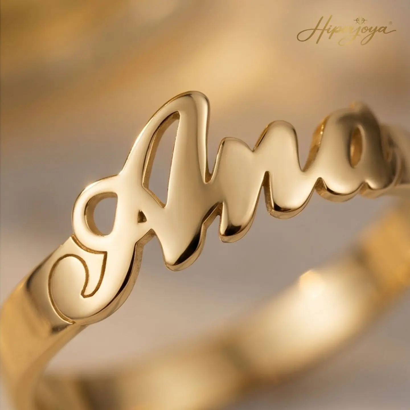 Anillo personalizado nombre plata con baño de oro  3