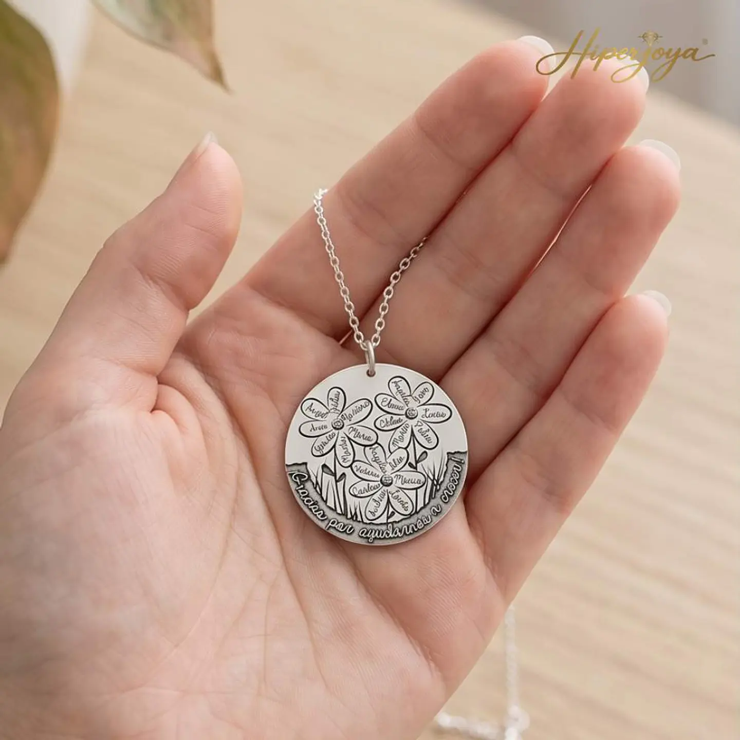 Colgante personalizado nombre flores plata  4