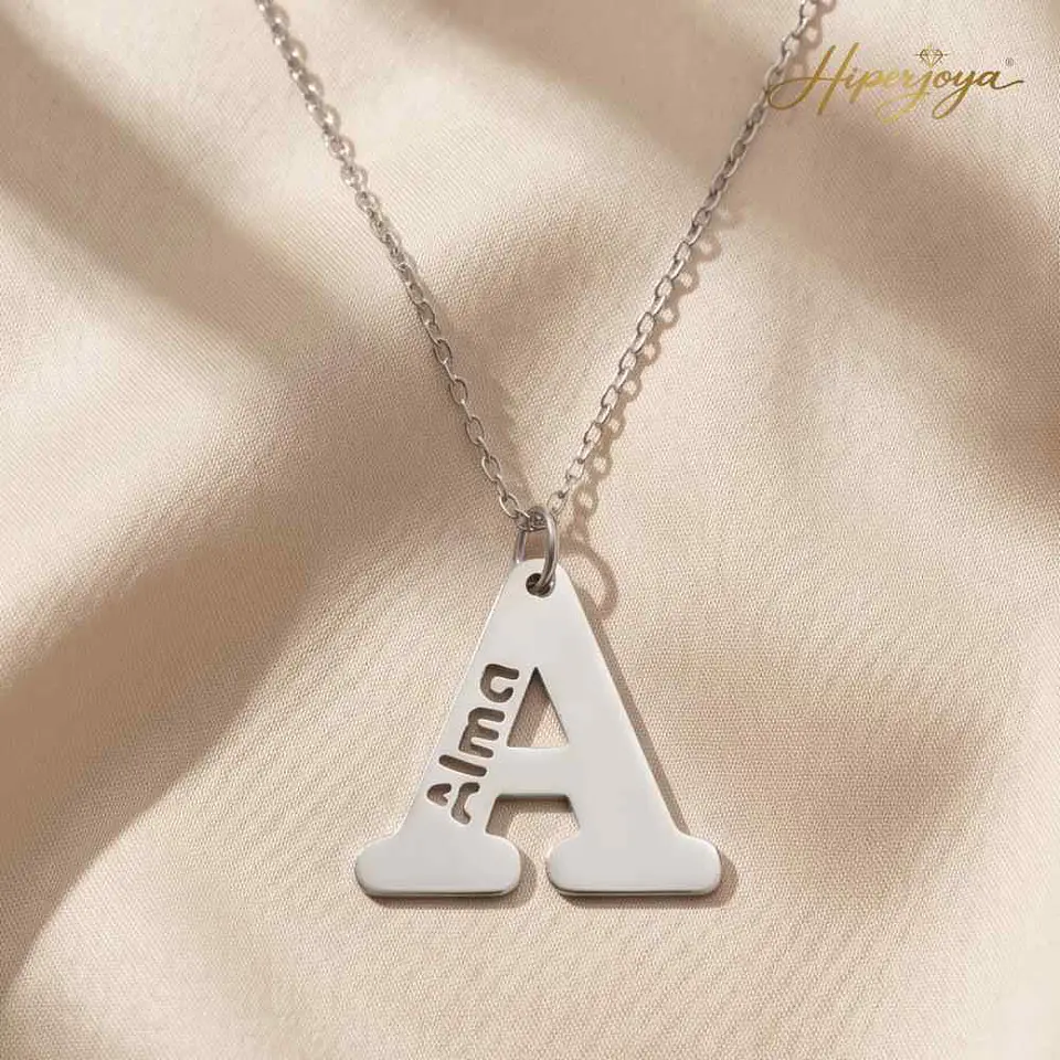 Colgante personalizado inicial y nombre plata 3