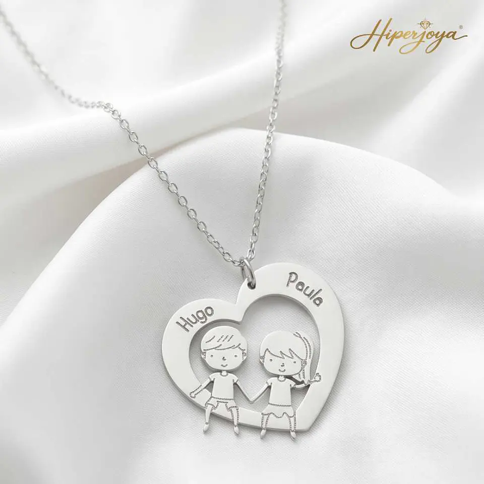 Colgante personalizado corazón y pareja en plata 5