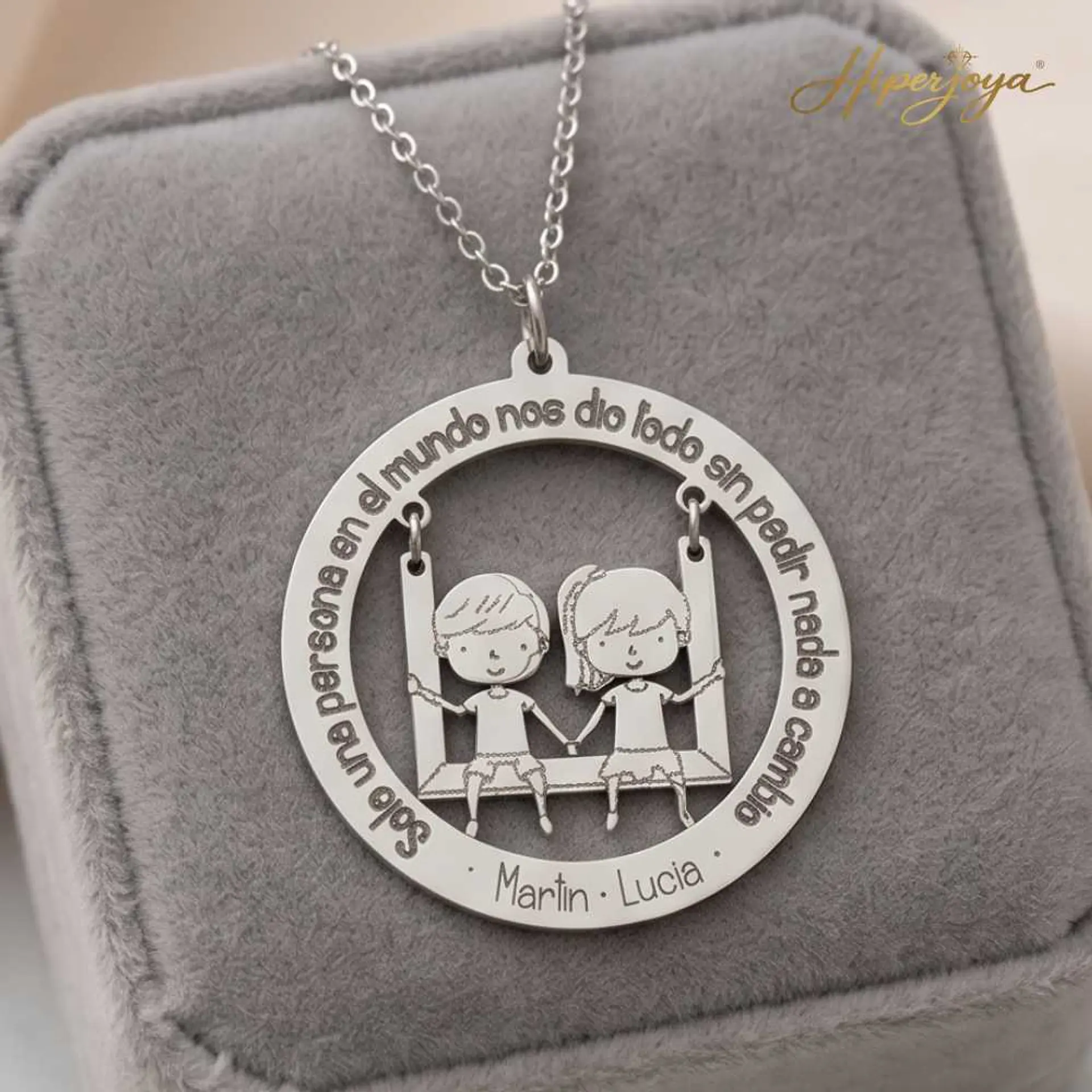 Gargantilla personalizada pareja de niña y niño plata 5