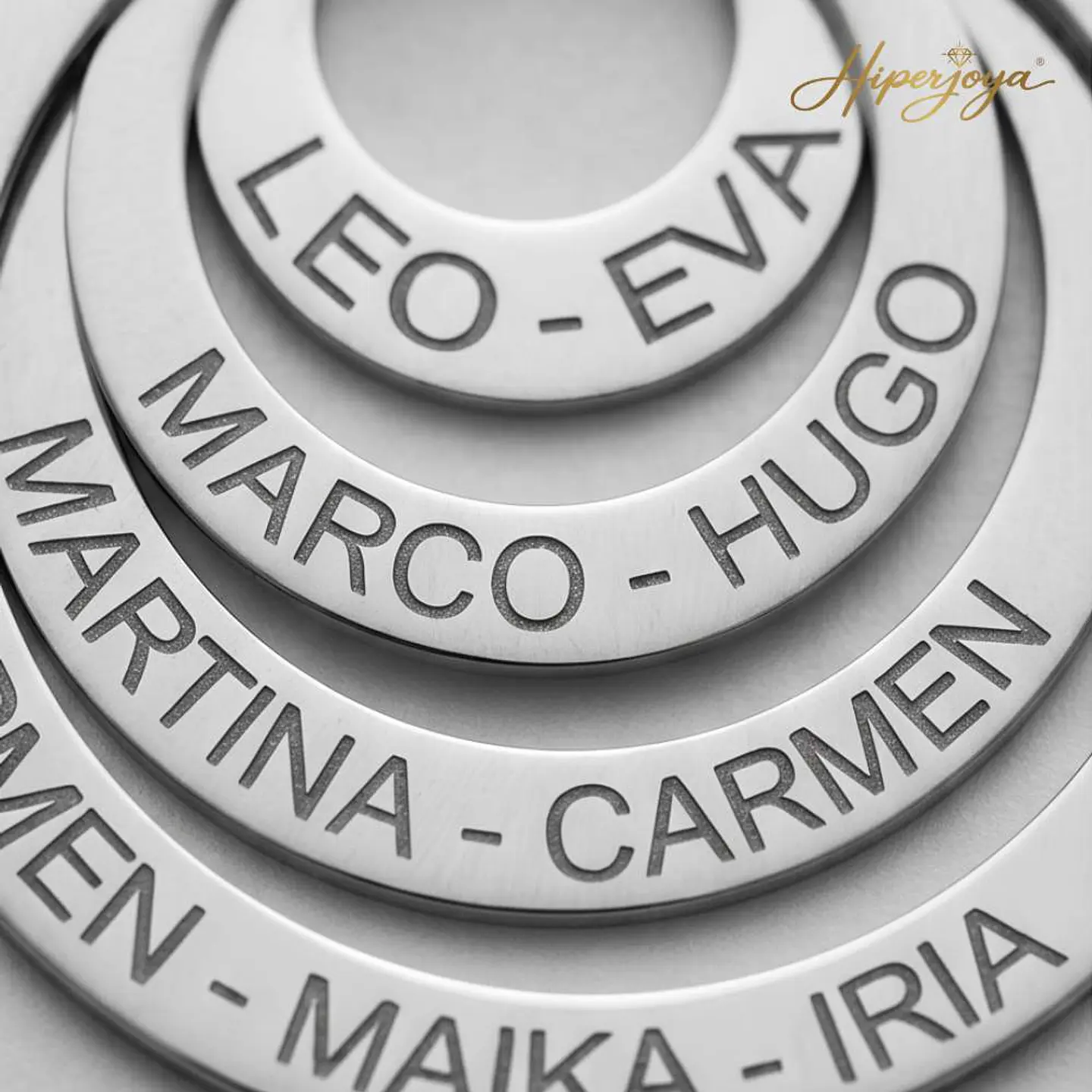 Gargantilla personalizada con nombres plata 3