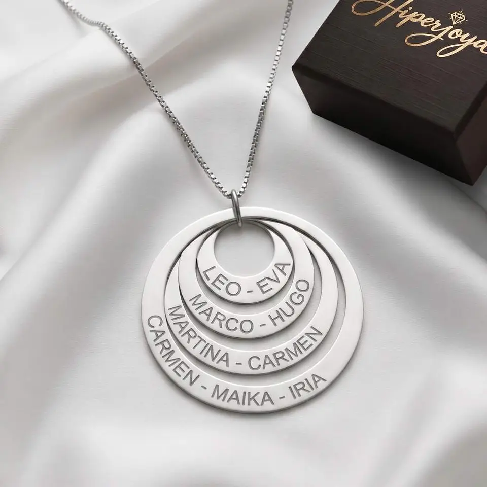 Gargantilla personalizada con nombres plata 6