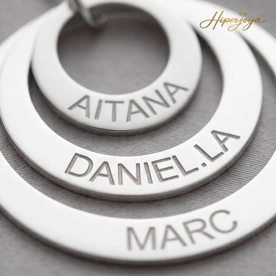 Gargantilla personalizada con nombres plata 3