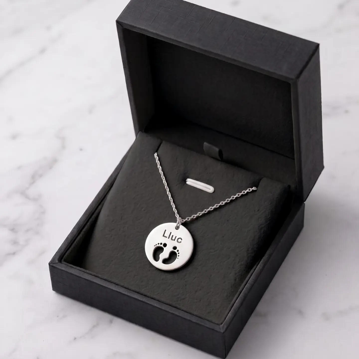 Gargantilla personalizada pies de bebé plata 6