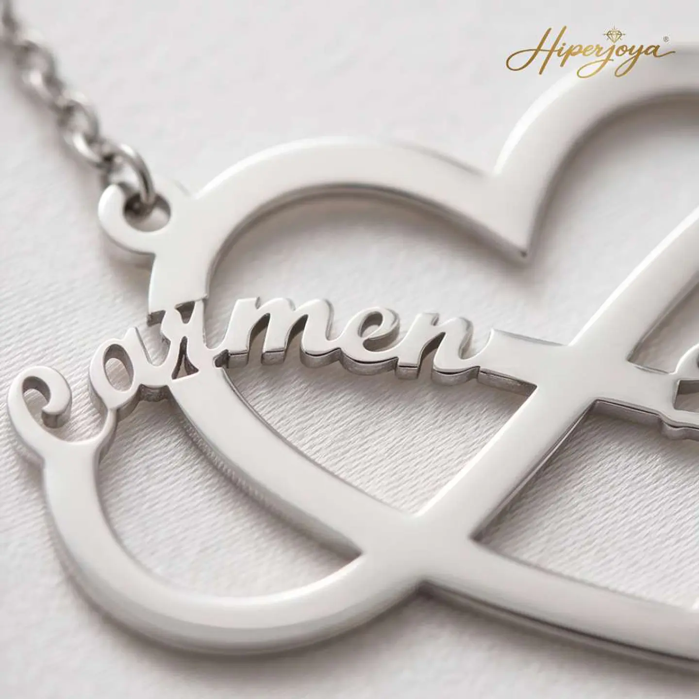 Gargantilla personalizada corazón y nombre en infinito plata 3