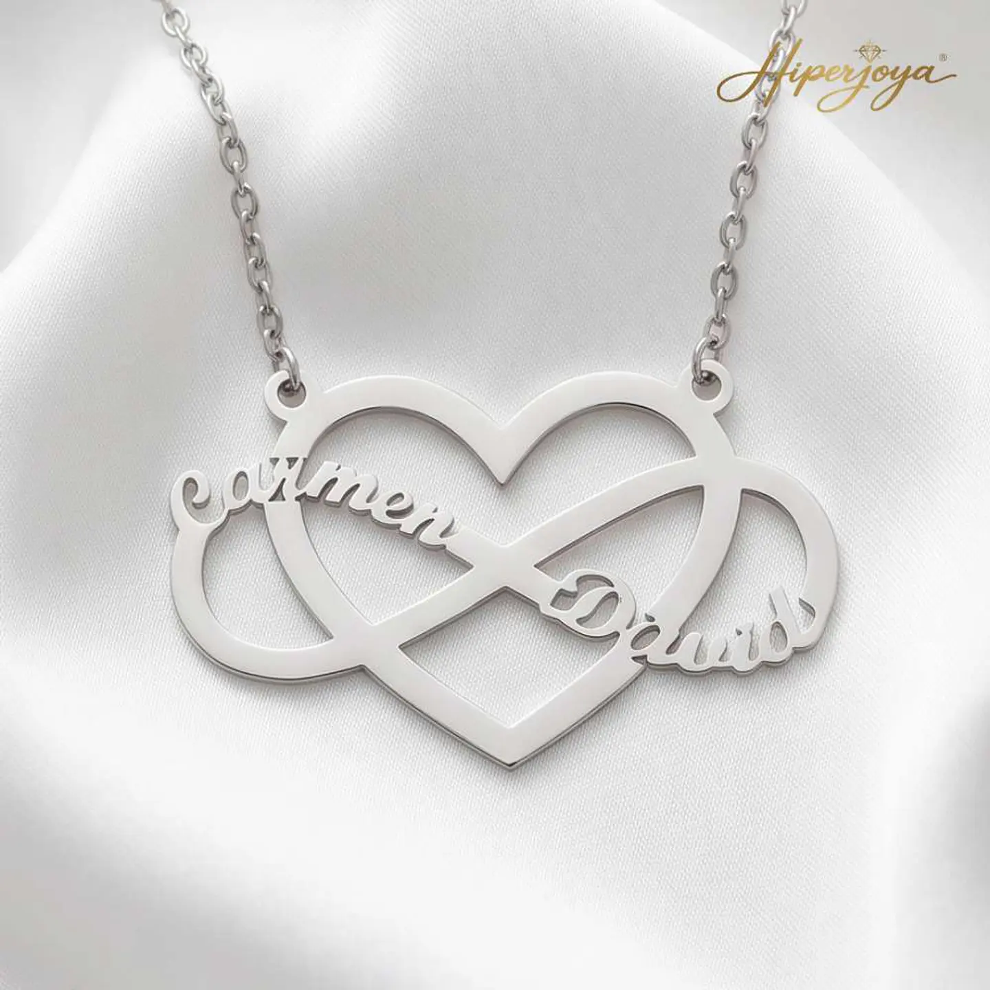 Gargantilla personalizada corazón y nombre en infinito plata 5