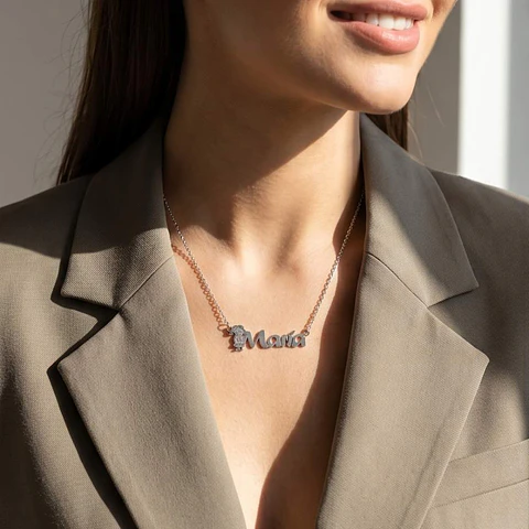 Gargantilla personalizada con nombre de niña plata