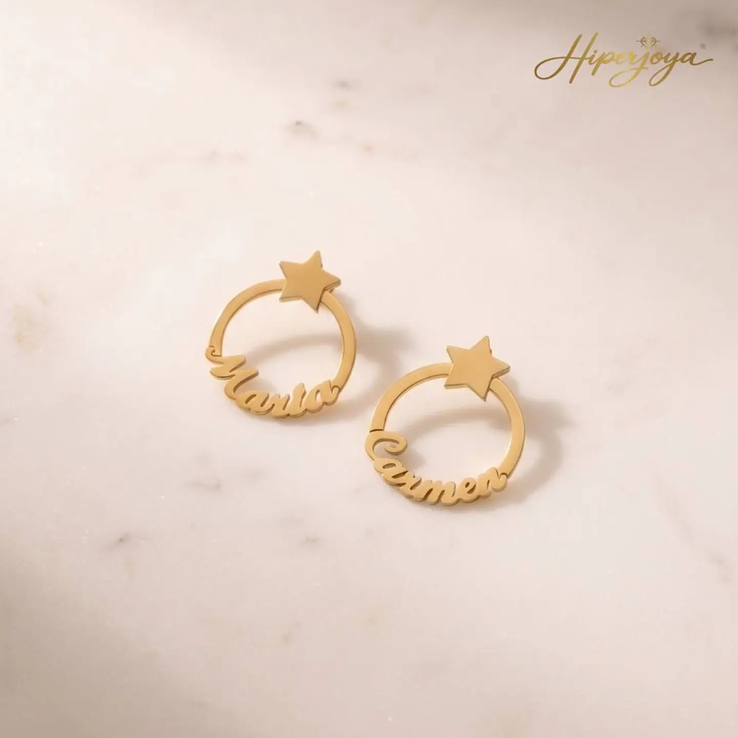 Pendientes personalizados con nombre circular plata en baño de oro  5