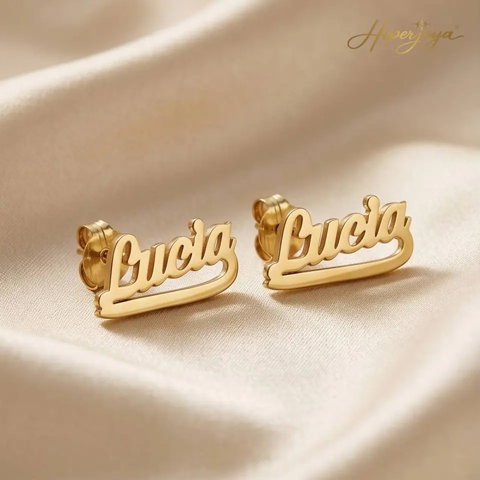 Pendientes personalizados de nombres plata con baño de oro  5