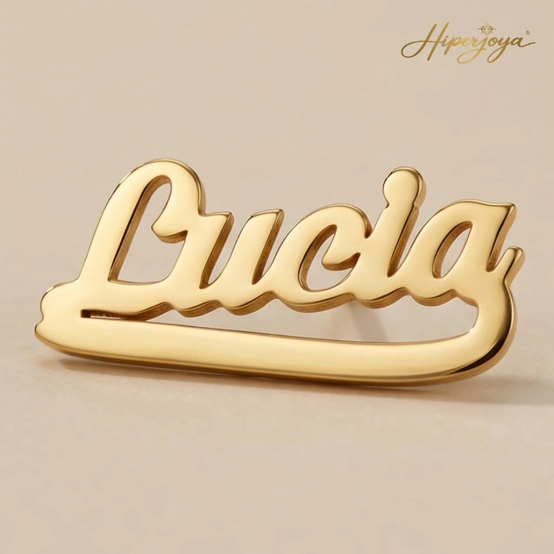 Pendientes personalizados de nombres plata con baño de oro  7