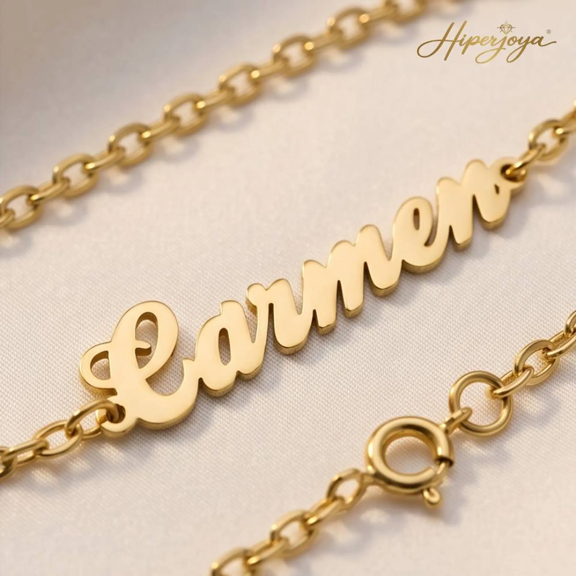 Pulsera personalizada nombre plata con baño de oro  3