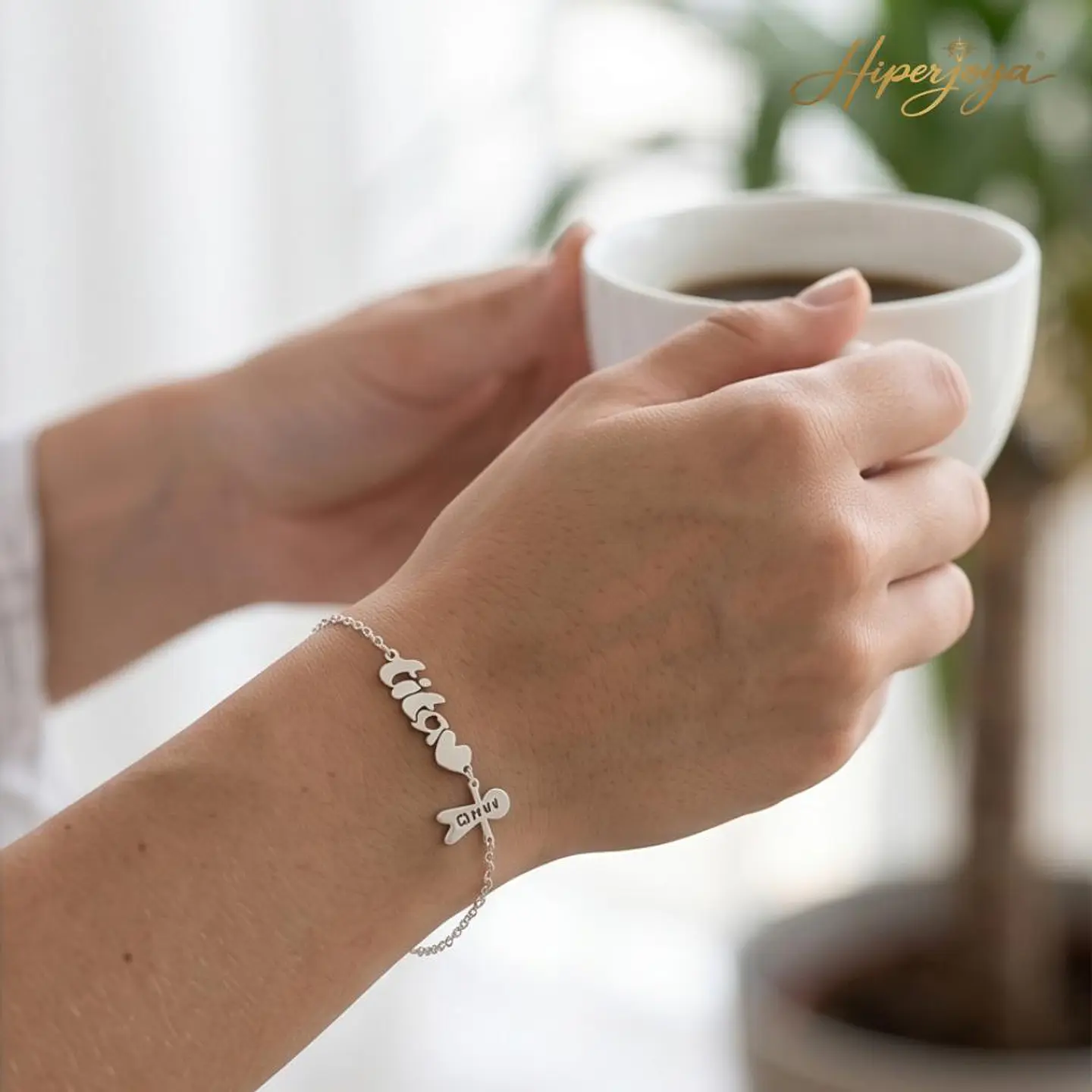 Pulsera personalizada tita y nombres de sobrinos plata 2
