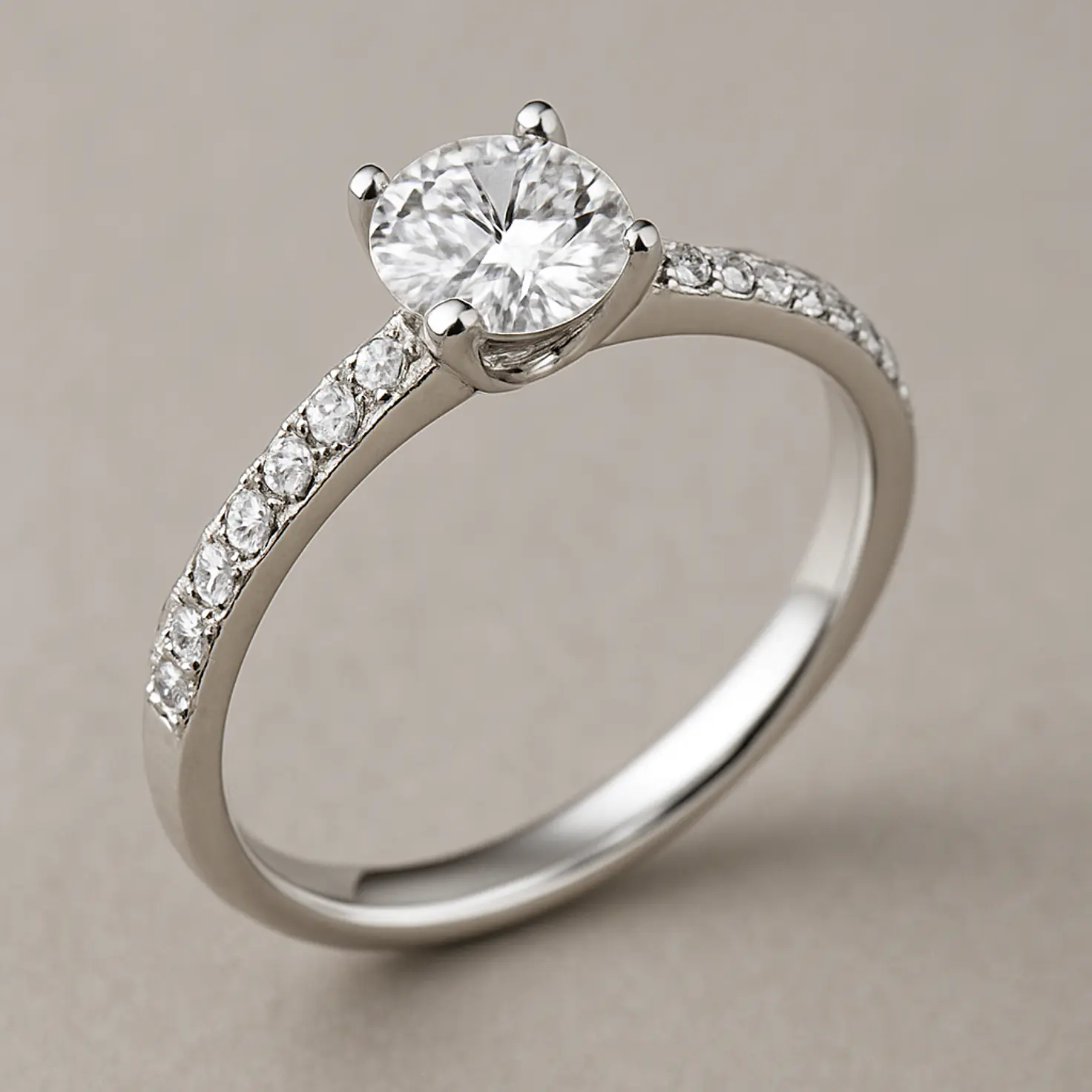 Anillos de Oro Blanco y Diamantes