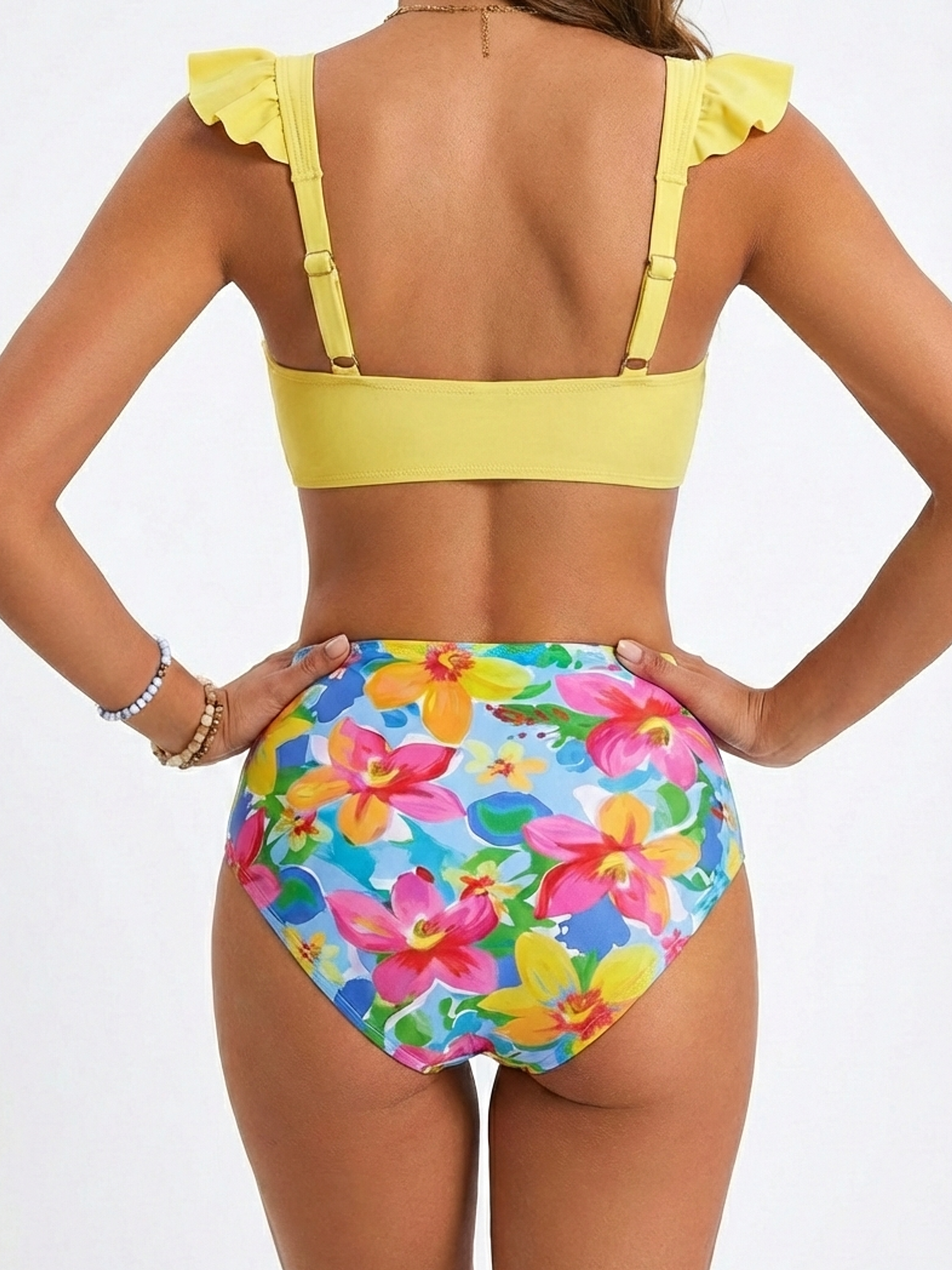 Bikini Amarillo Top Vuelos con Calzón Floral Tiro Alto + PAREO 3