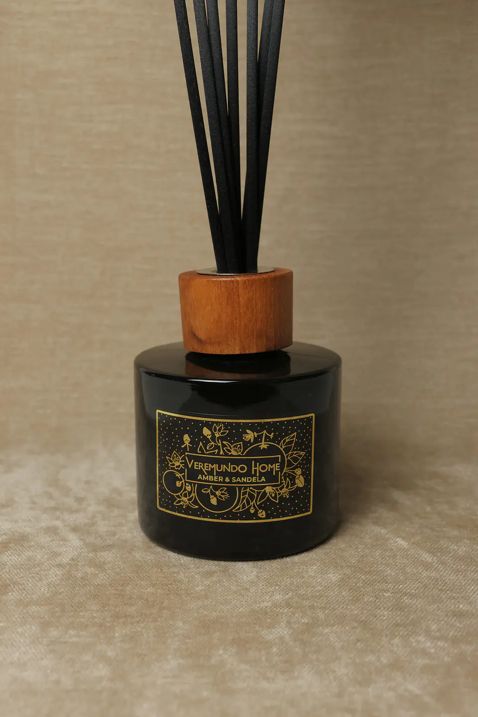 Difusor em sticks Paris Amber & Sandela (200ml) 1