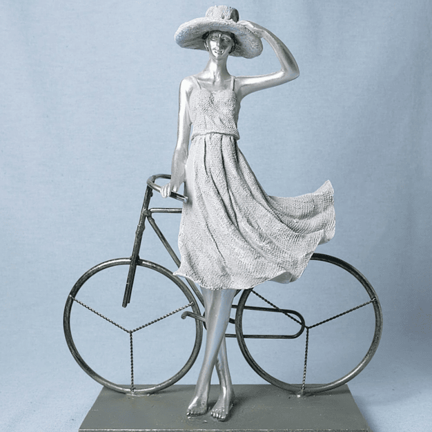 Figura Decorativa Mulher em Bicicleta 1