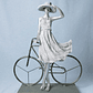 Figura Decorativa Mulher em Bicicleta - Thumbnail 1