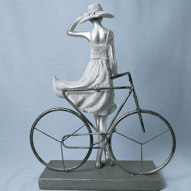 Figura Decorativa Mulher em Bicicleta 2