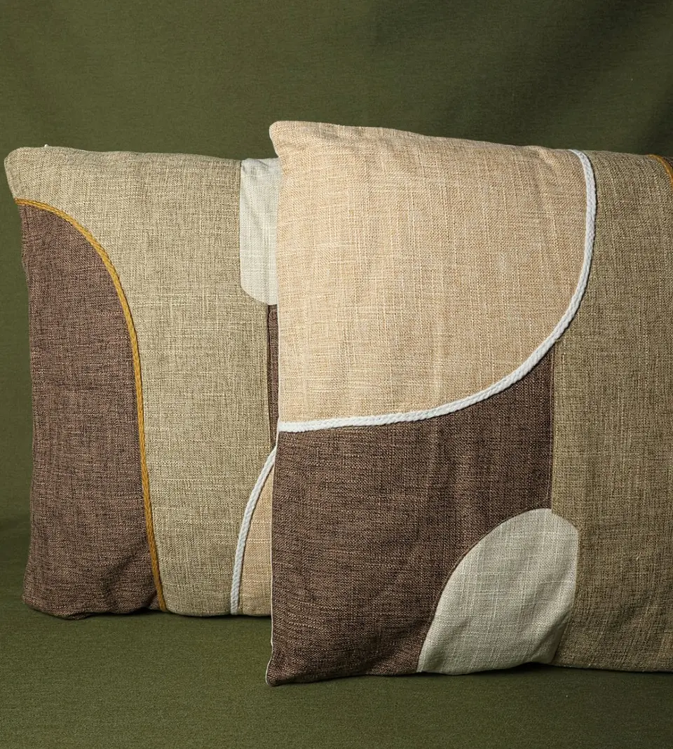 Conjunto de 2 Almofadas Patchwork em tons terrosos (45×45) 2