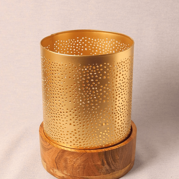 Porta-Velas em Metal com Base de Madeira 2