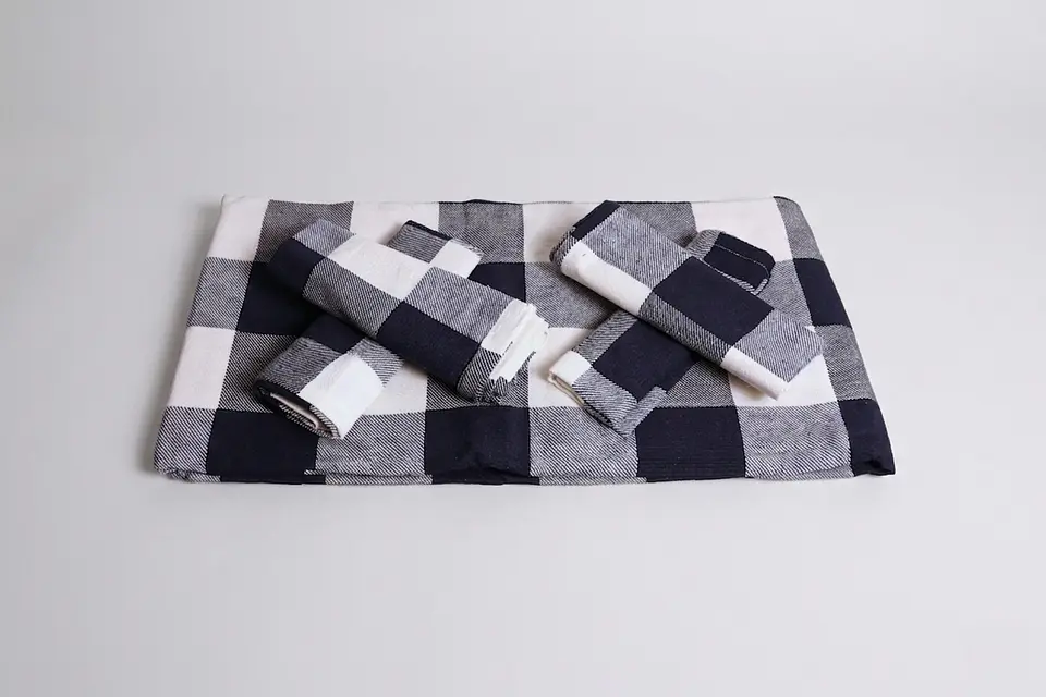 Conjunto de Mesa Vichy Azul Escuro 1