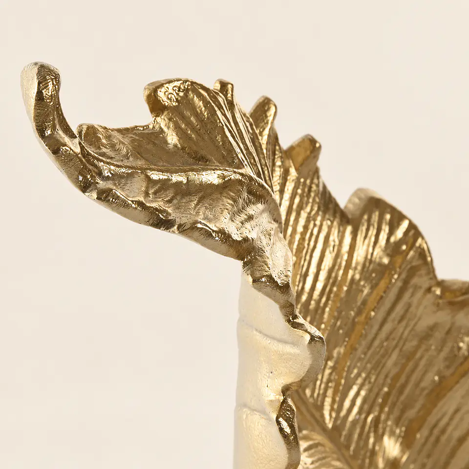 Figura Decorativa Folha Dourada com Base em Mármore 4